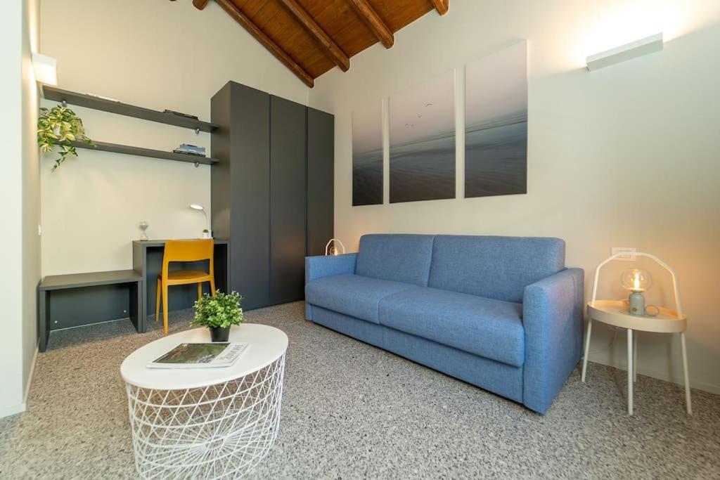 Moderno Appartamento A 200 Metri Dal Duomo Como Exterior foto