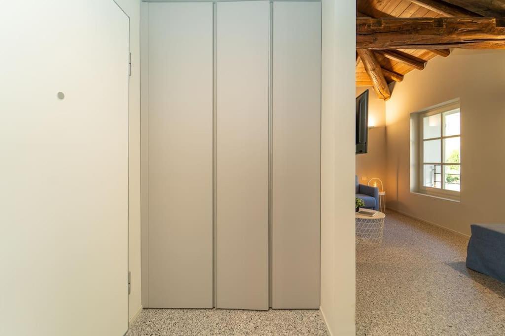 Moderno Appartamento A 200 Metri Dal Duomo Como Exterior foto